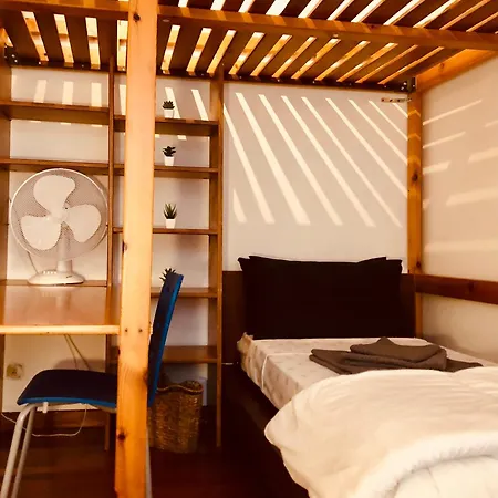 Campus Apartment *